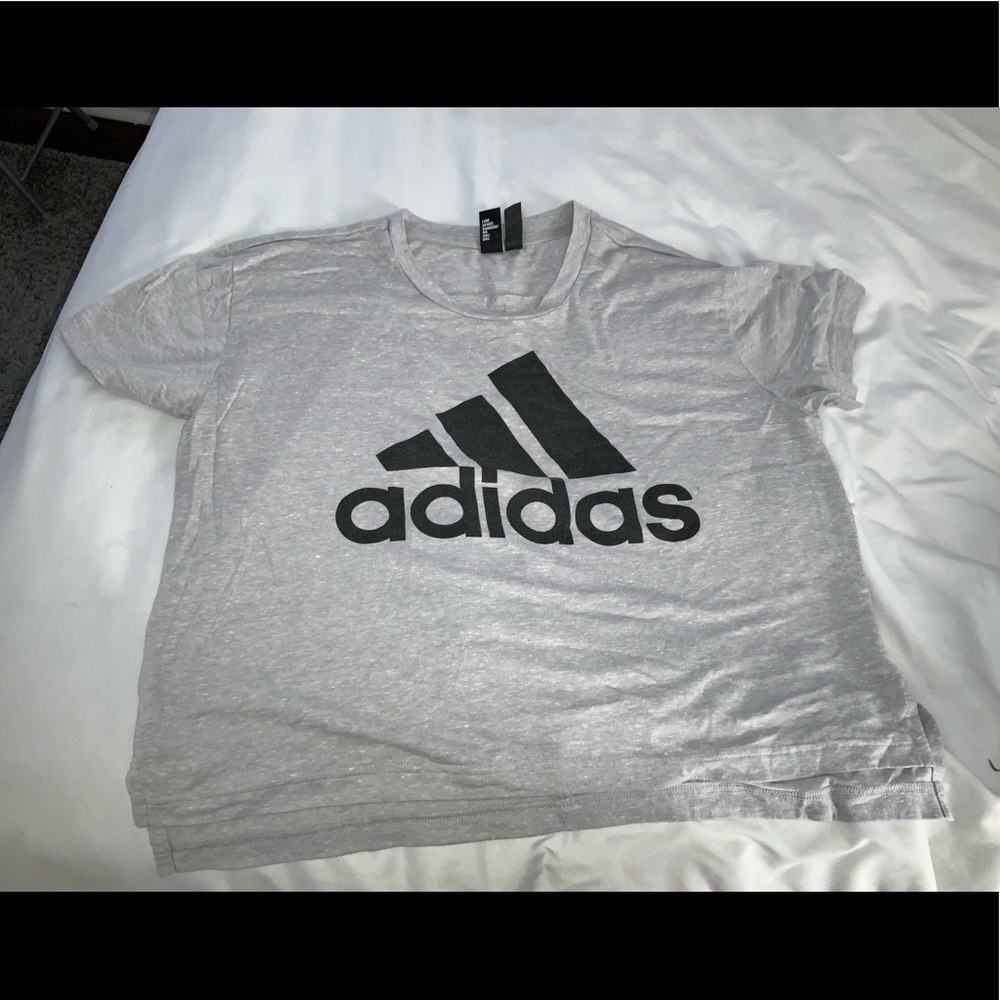Crop workout shirt